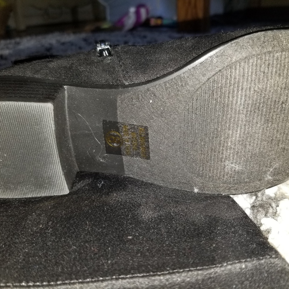 Boots - Picture 2 of 3
